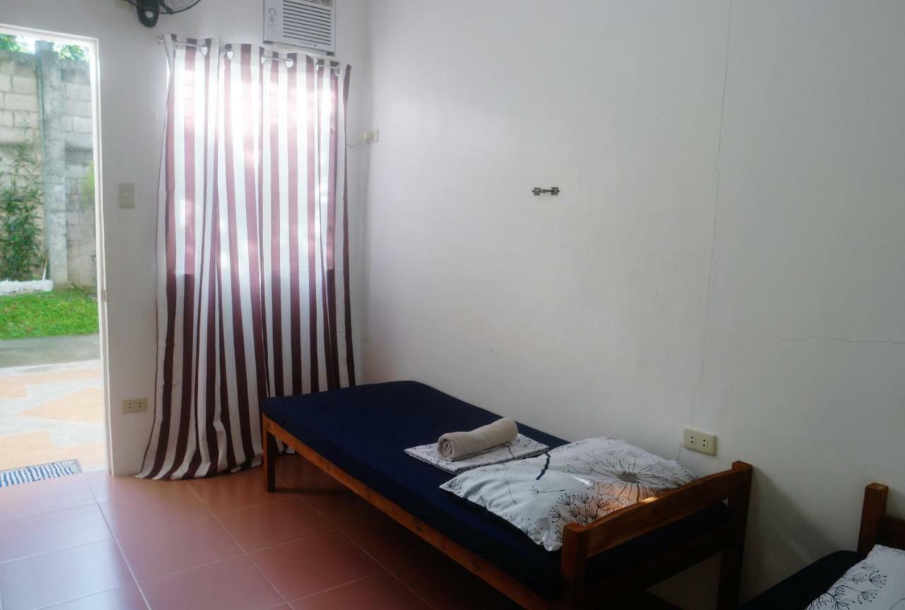 Готель Ese House Dumaguete City Екстер'єр фото